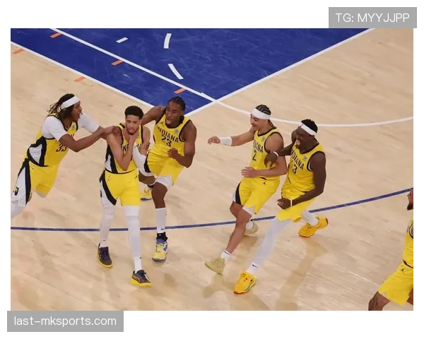 哈利伯顿利用突破改变进攻节奏 提升球队关键时刻得分效率