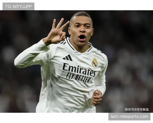 姆巴佩带不动巴黎！皇马进球，他却在球场上“散步”？反差打法暴露大巴黎球星群真正实力不足！